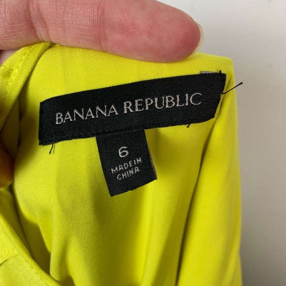 Banana Republic Strappy Pleated Maxi Dress Yellow - Picture 4 of 5